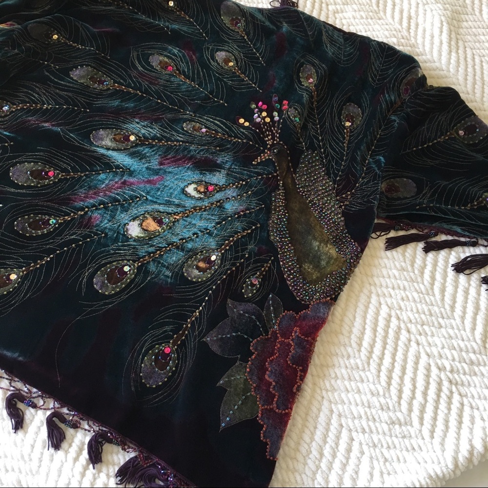 Kite and Butterfly Velvet peacock tassel kimono - Picture 1 of 8